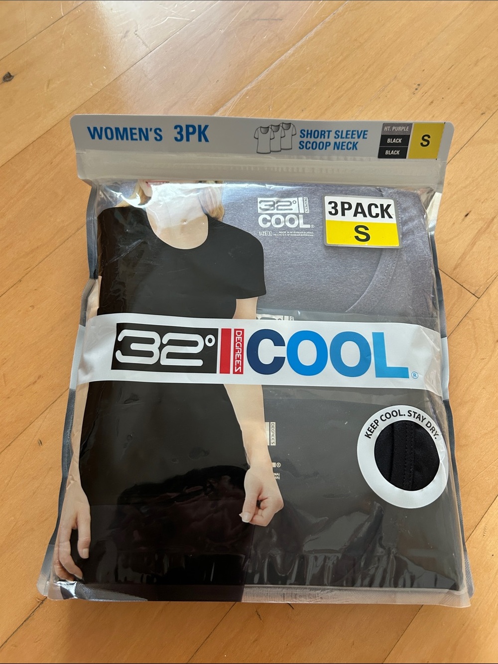 32 Degrees Women's Short Sleeve Scoop Neck T-Shirts - Black (3 Pack)